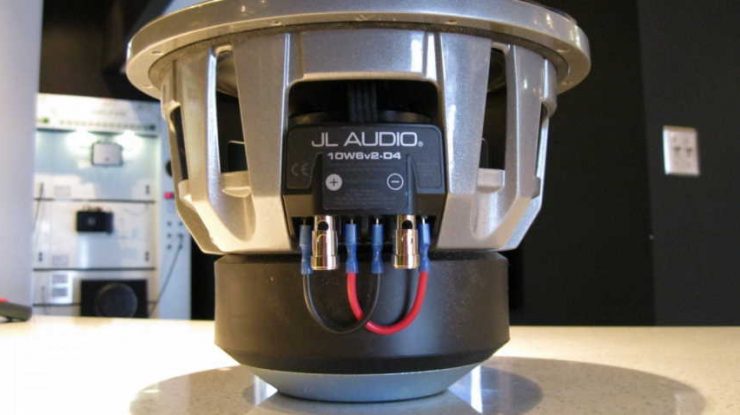 What is a better single or dual voice coil subwoofer?