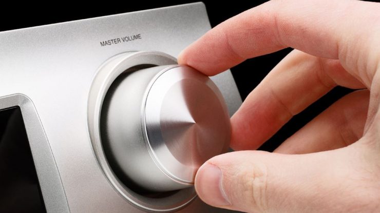 The Impact of Amplifier Power on AV Receiver Performance