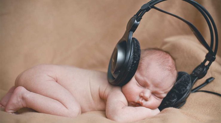 Does music help baby brain development?