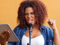 What is the difference between a voice teacher and a vocal coach?